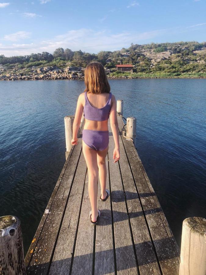 Guesthouse, Not Even A Minute Walk To The Ocean Kullavik Bagian luar foto